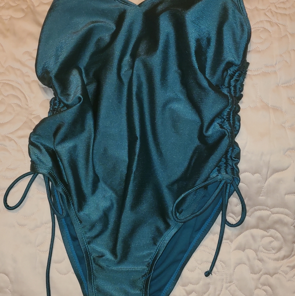 Swim suit